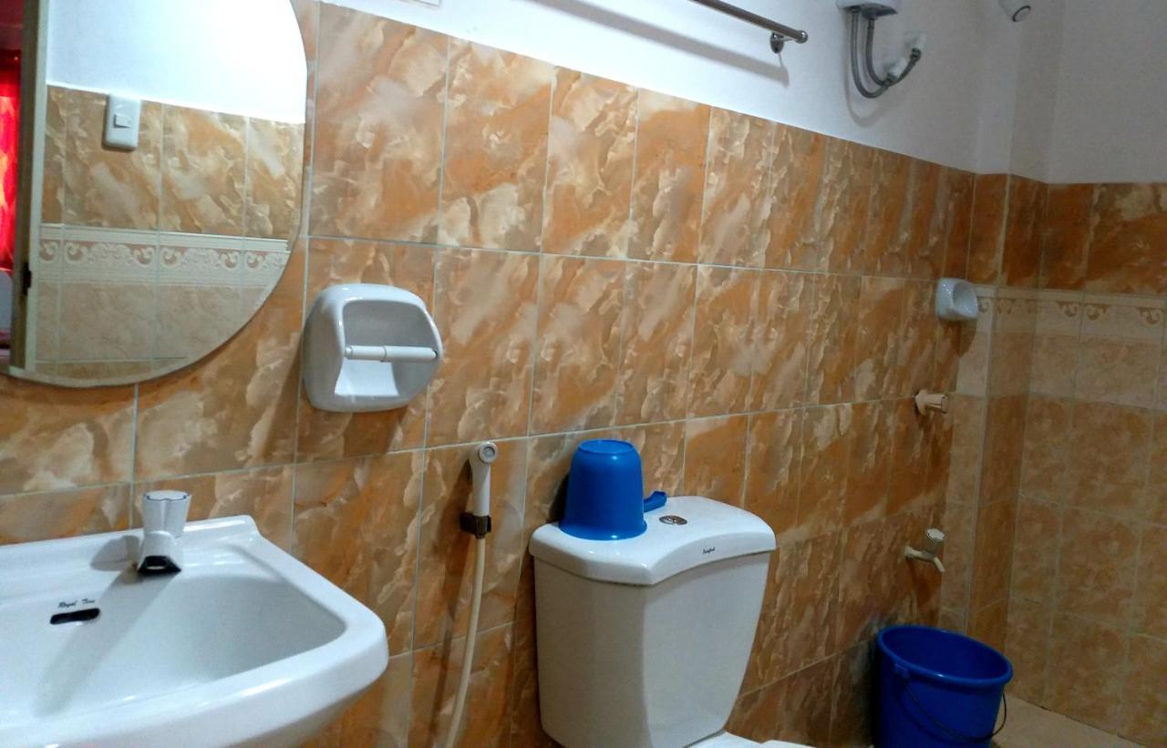 Park Vil-La Apartelle Кесон Сити Екстериор снимка
